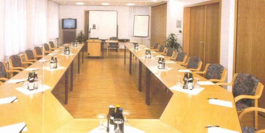 Hotel Zum Lamm Gundelsheim  Εξωτερικό φωτογραφία